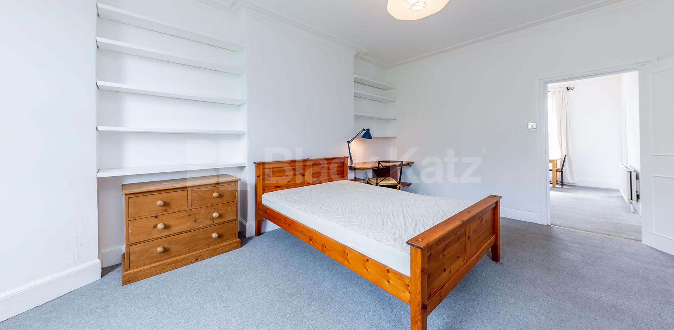 Spacious one bedroom set within a house with period features in Camden Agar Grove, Camden Square